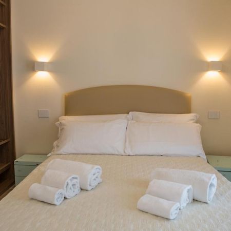 B&B Borgo Marinaro Porto San Giorgio Buitenkant foto