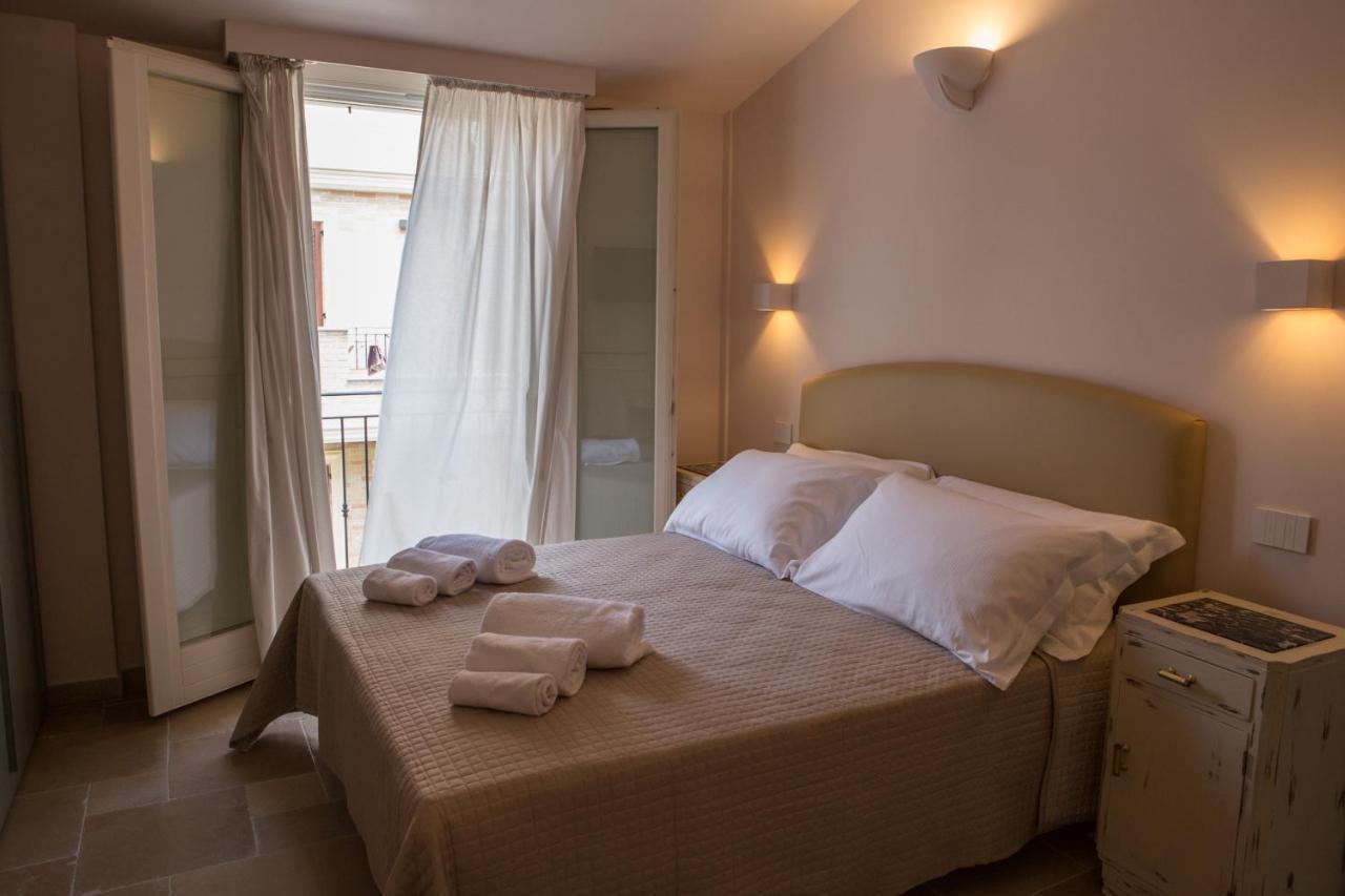 B&B Borgo Marinaro Porto San Giorgio Buitenkant foto