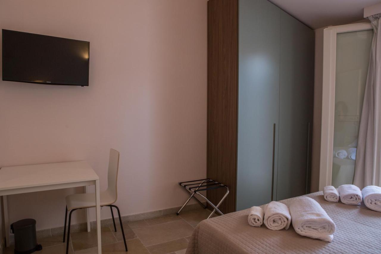 B&B Borgo Marinaro Porto San Giorgio Buitenkant foto
